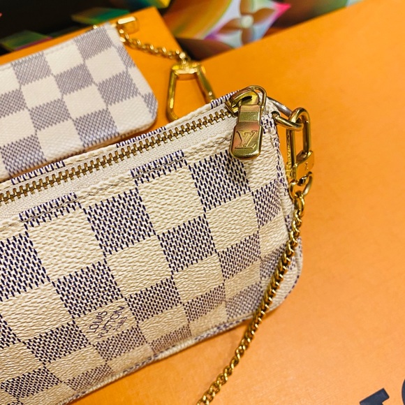 Damier Azur Louis Vuitton Bundle - Picture 12 of 13